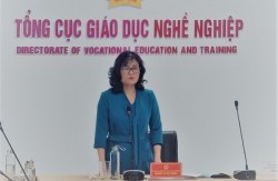 PGS.TS Nguyễn Thị Việt Hương, Phó Tổng cục trưởng Tổng cục Giáo dục nghề nghiệp phát biểu khai mạc